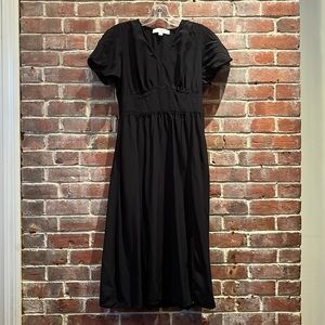 LOFT Petites 4P Black Short Sleeve Midi Dress